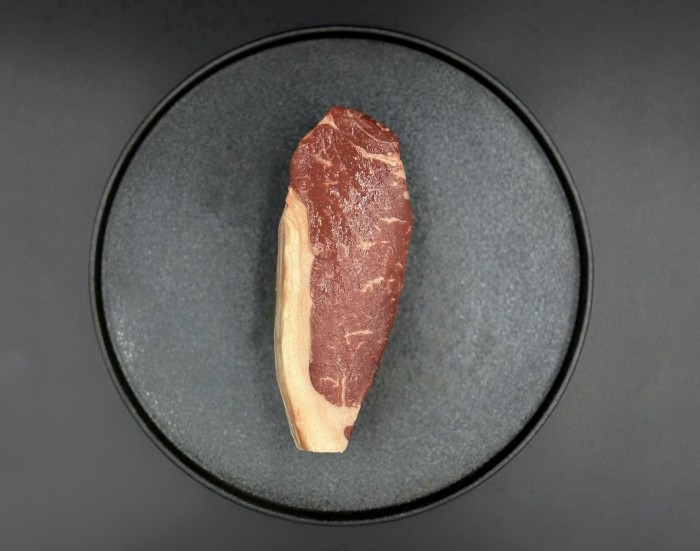 Стейк "Стриплойн" от Гранта (сухое вызревание)